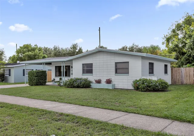 Photo 3 of Single family home for sale at 716 Morocco Ave, Orlando, FL 32807 | MLS# O6443214 | Listing updated on 2026-09-19
