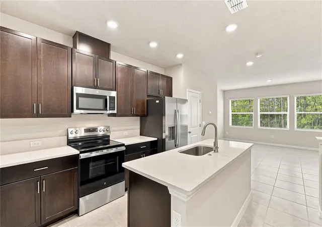 Photo 2 of Townhouse for sale at 1184 Wild Crst Ln, Daytona Beach, FL 32117 | MLS# TB8550181 | Listing updated on 2026-10-04