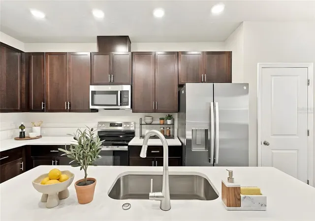 Photo 3 of Townhouse for sale at 1184 Wild Crst Ln, Daytona Beach, FL 32117 | MLS# TB8550181 | Listing updated on 2026-10-04