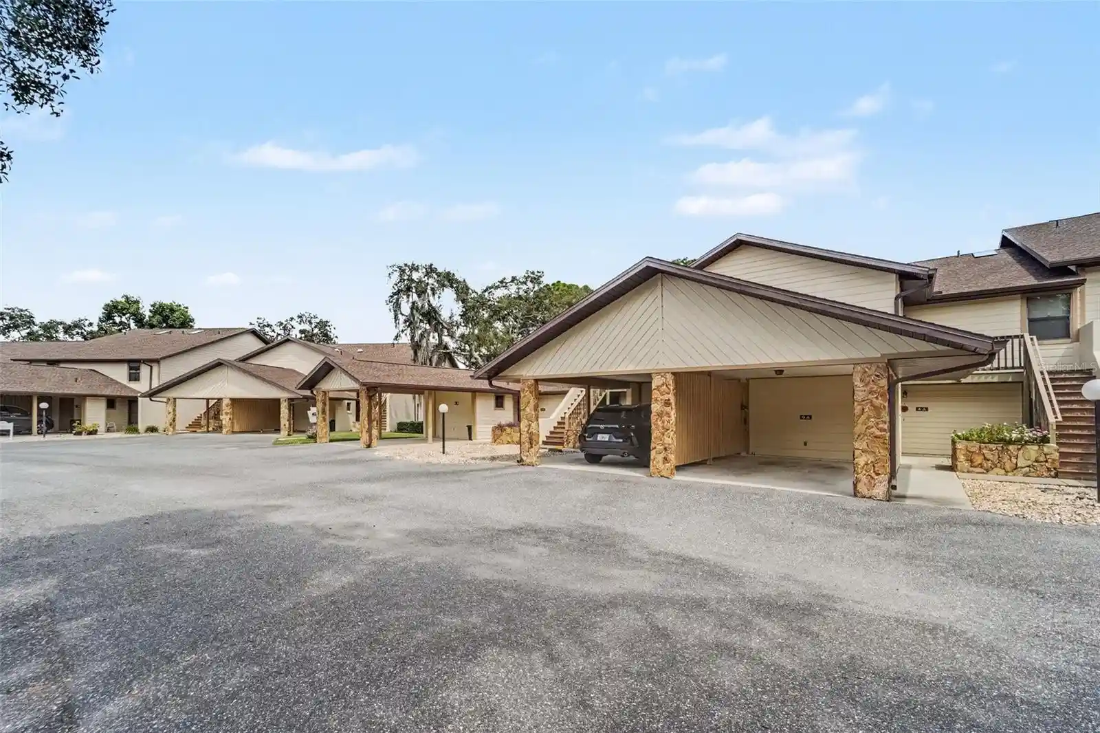 Listing Photo 2 - Condo for sale in 175 E Hartford St located at 175 E Hartford St, HERNANDO, FL 34442 - Unit #5A