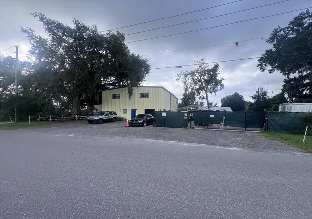 Photo 2 of Single family home for sale at 4802 6th Street, Zephyrhills, FL 33542 | MLS# TB8550183 | Listing updated on 2026-10-03