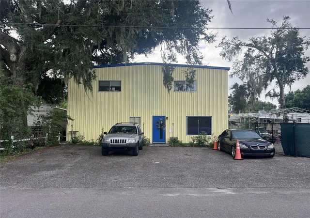 Photo 3 of Single family home for sale at 4802 6th Street, Zephyrhills, FL 33542 | MLS# TB8550183 | Listing updated on 2026-10-03