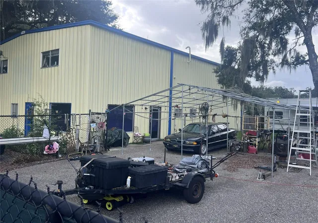 Photo 4 of Single family home for sale at 4802 6th Street, Zephyrhills, FL 33542 | MLS# TB8550183 | Listing updated on 2026-10-03