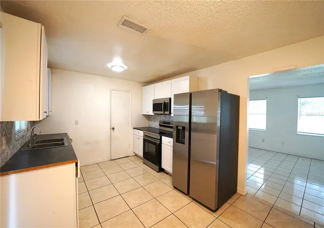 Photo 3 of Single family home for sale at 132 Gardenia Rd, Kissimmee, FL 34743 | MLS# G5118016 | Listing updated on 2026-09-26