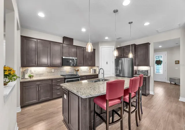 Photo 3 of Single family home for sale at 5708 Esker Fls Ln, Lithia, FL 33547 | MLS# TB8550199 | Listing updated on 2026-10-04