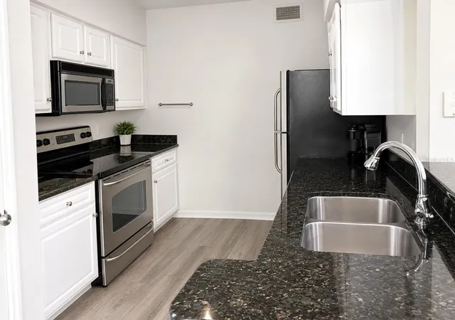 Photo 4 of Condo for sale at 1910 E Palm Ave #10101, Tampa, FL 33605 | MLS# S5157926 | Listing updated on 2026-10-03