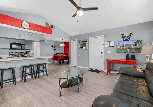 Photo 3 of Condo for sale at 5006 Laguna Bay Cir #58, Kissimmee, FL 34746 | MLS# TB8550201 | Listing updated on 2026-09-25