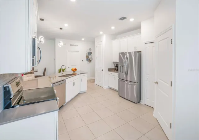Photo 3 of Single family home for sale at 4716 Waltham Forest Dr, Davenport, FL 33837 | MLS# O6443228 | Listing updated on 2026-09-19