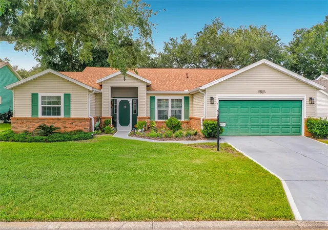 Single family home for sale at 24817 Riverboat Bnd, LEESBURG, FL 34748 | MLS# TB8550206