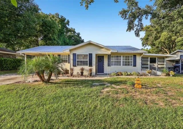 Photo 1 of Single family home for sale at 3805 Cactus Ln, Mount Dora, FL 32757 | MLS# G5118017 | Listing updated on 2026-10-09