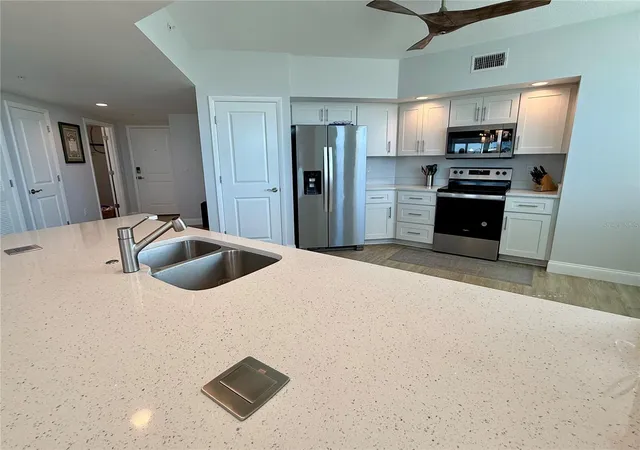 Photo 3 of Condo for sale at 960 Starkey Rd #10501, Largo, FL 33771 | MLS# TB8550209 | Listing updated on 2026-09-29