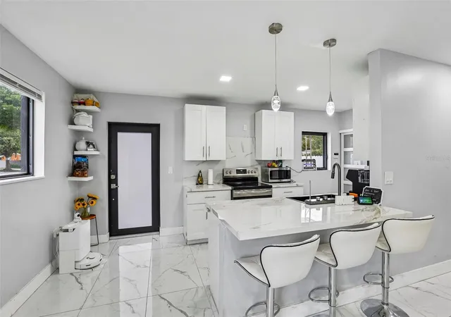 Photo 2 of Single family home for sale at 1421 N 68th Terrace, Hollywood, FL 33024 | MLS# O6443238 | Listing updated on 2026-09-19