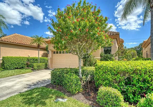 Photo 2 of Single family home for sale at 4060 Jardin Ln, Sarasota, FL 34238 | MLS# A4706699 | Listing updated on 2026-09-22