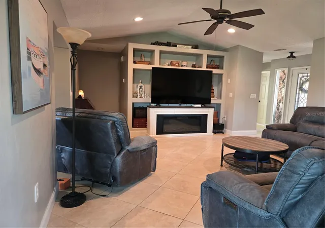 Photo 4 of Single family home for sale at 1405 Strada D Argento, Venice, FL 34292 | MLS# N6145835 | Listing updated on 2026-09-22