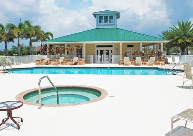 Photo 2 of Single family home for sale at 9349 Carnaby Dr, Venice, FL 34293 | MLS# N6145836 | Listing updated on 2026-09-28