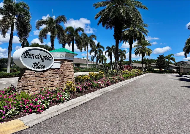 Photo 3 of Single family home for sale at 9349 Carnaby Dr, Venice, FL 34293 | MLS# N6145836 | Listing updated on 2026-09-28
