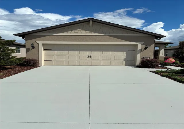 Photo 2 of Single family home for sale at 5791 Sw 87th Court Rd, Ocala, FL 34481 | MLS# O6443250 | Listing updated on 2026-09-19