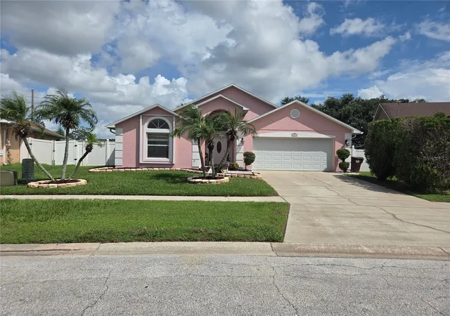 Photo 3 of Single family home for sale at 2525 Hikers Ct, Kissimmee, FL 34743 | MLS# O6443255 | Listing updated on 2026-10-22