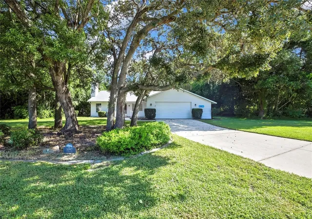 Photo 2 of Single family home for sale at 1097 Florian Way, Spring Hill, FL 34609 | MLS# W7889659 | Listing updated on 2026-10-01