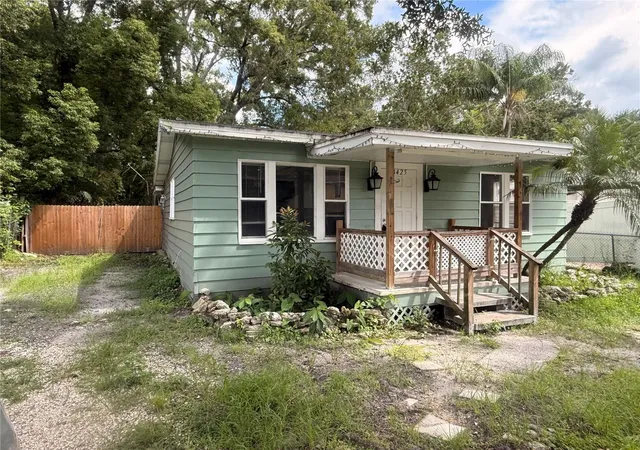 Photo 3 of Single family home for sale at 8425 N Jones Ave, Tampa, FL 33604 | MLS# TB8550241 | Listing updated on 2026-09-19
