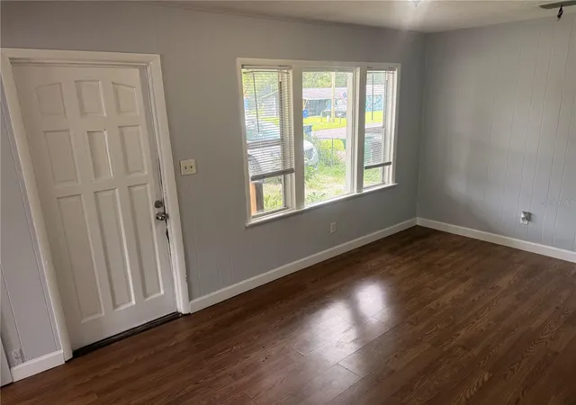 Photo 4 of Single family home for sale at 8425 N Jones Ave, Tampa, FL 33604 | MLS# TB8550241 | Listing updated on 2026-09-19