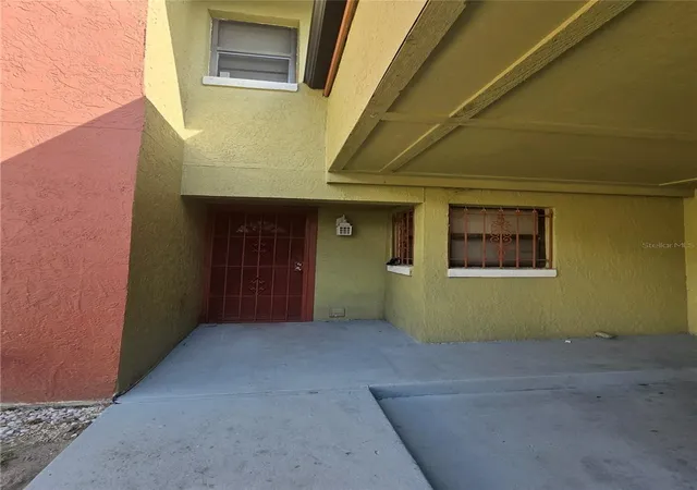 Listing Photo 1 - Condo for sale in building located at 2101 Honour Rd, ORLANDO, FL 32839 - Unit #2101