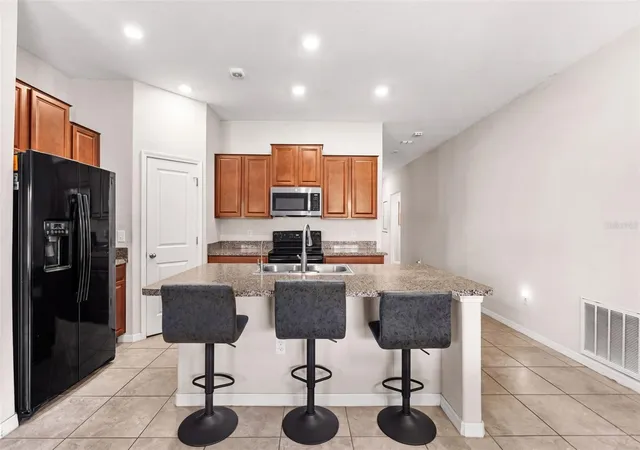 Photo 2 of Single family home for sale at 10421 Carloway Hills Dr, Wimauma, FL 33598 | MLS# OM732573 | Listing updated on 2026-09-19