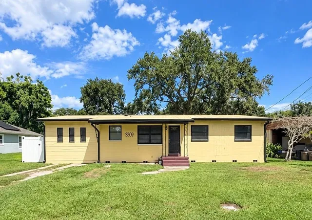 Photo 1 of Single family home for sale at 3509 Arch St, Orlando, FL 32808 | MLS# O6443273 | Listing updated on 2026-10-09