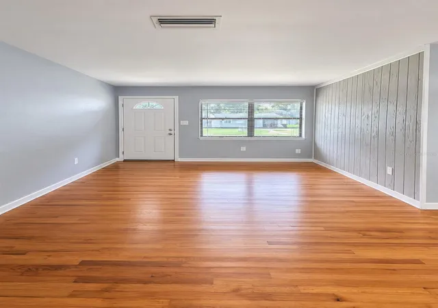 Photo 3 of Single family home for sale at 3509 Arch St, Orlando, FL 32808 | MLS# O6443273 | Listing updated on 2026-10-09