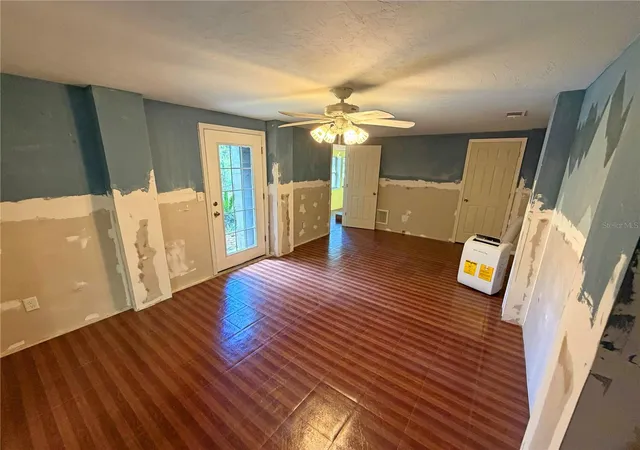 Photo 3 of Single family home for sale at 18152 SW 111th Street, Brooker, FL 32622 | MLS# GC543634 | Listing updated on 2026-10-01