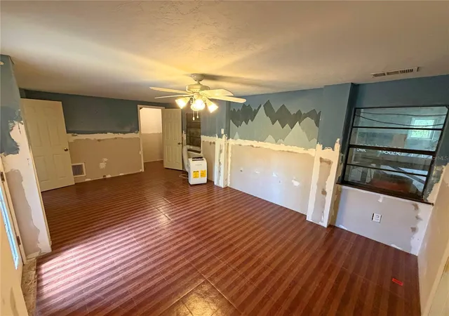 Photo 4 of Single family home for sale at 18152 SW 111th Street, Brooker, FL 32622 | MLS# GC543634 | Listing updated on 2026-10-01