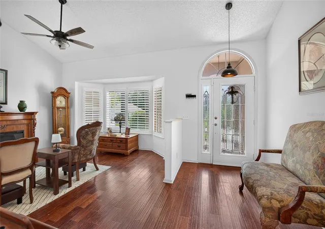 Photo 3 of Single family home for sale at 2010 River Park Ct, Valrico, FL 33596 | MLS# TB8550249 | Listing updated on 2026-09-28
