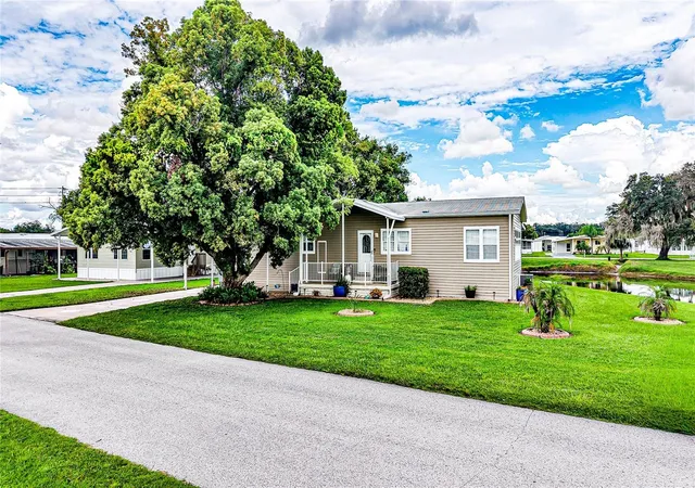 Manufactured home for sale at 36805 Lakewood Dr, ZEPHYRHILLS, FL 33542 | MLS# TB8550250