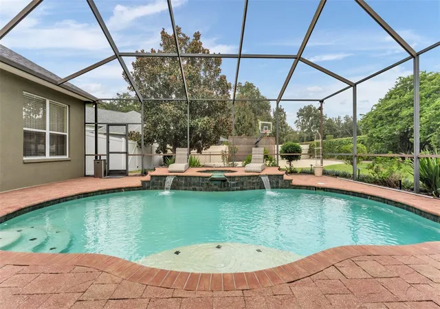 Photo 2 of Single family home for sale at 6626 Crescent Woods Cir, Lakeland, FL 33813 | MLS# L4965182 | Listing updated on 2026-10-06