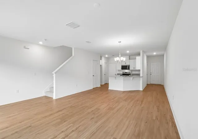 Photo 3 of Townhouse for sale at 403 Sequoia Dr, Lake Wales, FL 33859 | MLS# O6443284 | Listing updated on 2026-10-09