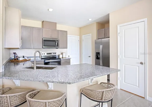 Photo 3 of Townhouse for sale at 351 Sequoia Dr, Lake Wales, FL 33859 | MLS# O6443286 | Listing updated on 2026-10-06