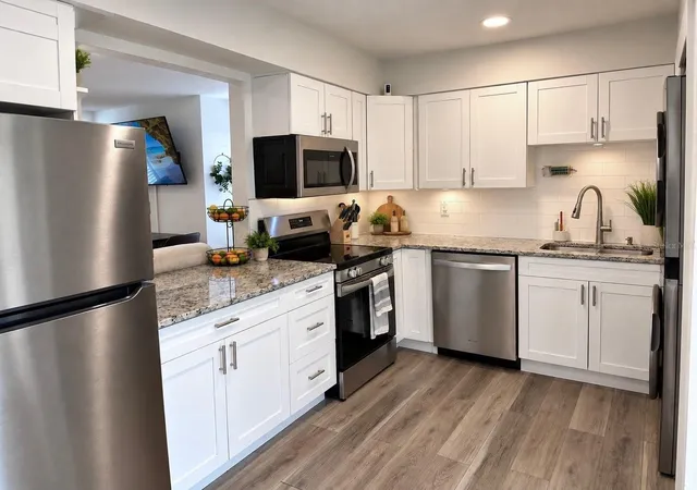 Photo 4 of Single family home for sale at 2705 Wilder Park Dr, Plant City, FL 33566 | MLS# TB8550257 | Listing updated on 2026-09-30