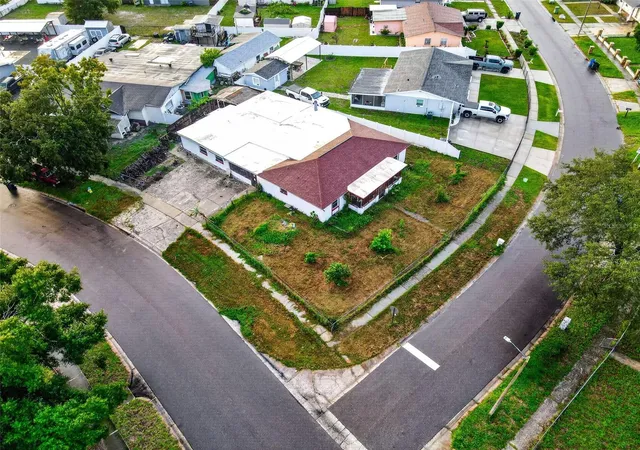 Photo 4 of Single family home for sale at 8545 Gold Ridge Cir, Tampa, FL 33619 | MLS# O6443291 | Listing updated on 2026-10-07