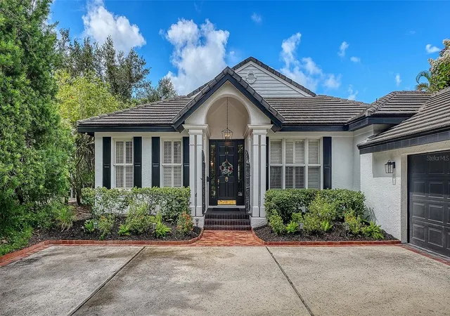 Photo 3 of Single family home for sale at 17 Bayhead Ln, Osprey, FL 34229 | MLS# A4706711 | Listing updated on 2026-10-07