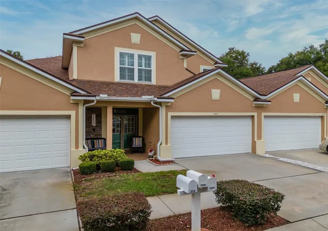Photo 2 of Townhouse for sale at 3516 Grand Magnolia Pl, Valrico, FL 33596 | MLS# TB8550268 | Listing updated on 2026-10-06