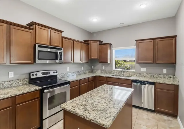 Photo 2 of Single family home for sale at 609 Tanana Fall Dr, Ruskin, FL 33570 | MLS# TB8550270 | Listing updated on 2026-09-19