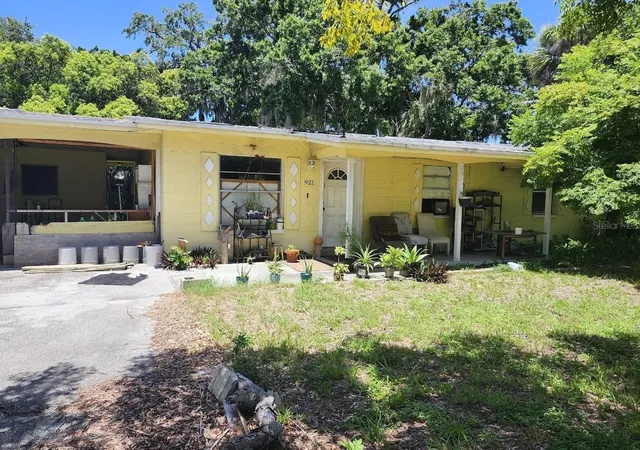 Single family home for sale at 921 S Fiske Blvd, ROCKLEDGE, FL 32955 | MLS# O6443296