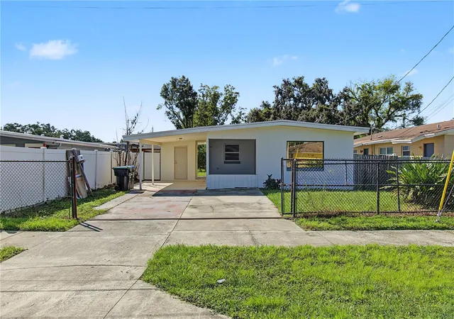 Single family home for sale at 4522 Carter St, ORLANDO, FL 32811 | MLS# O6443299