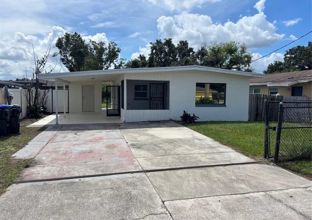 Photo 1 of Single family home for sale at 4522 Carter St, Orlando, FL 32811 | MLS# O6443299 | Listing updated on 2026-09-22