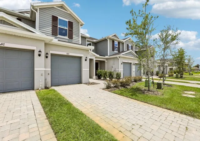 Photo 2 of Townhouse for sale at 643 Meadows Edge Pl, Lake Wales, FL 33859 | MLS# O6443302 | Listing updated on 2026-10-06