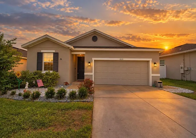 Photo 1 of Single family home for sale at 1033 Heirloom Dr, Haines City, FL 33844 | MLS# P4939938 | Listing updated on 2026-09-20