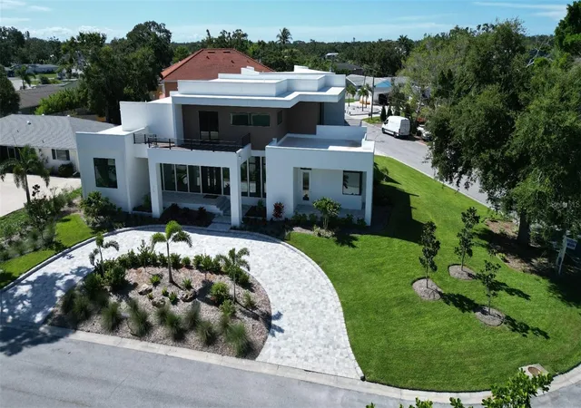 Single family home for sale at 2110 Michele Dr, SARASOTA, FL 34231 | MLS# A4706713