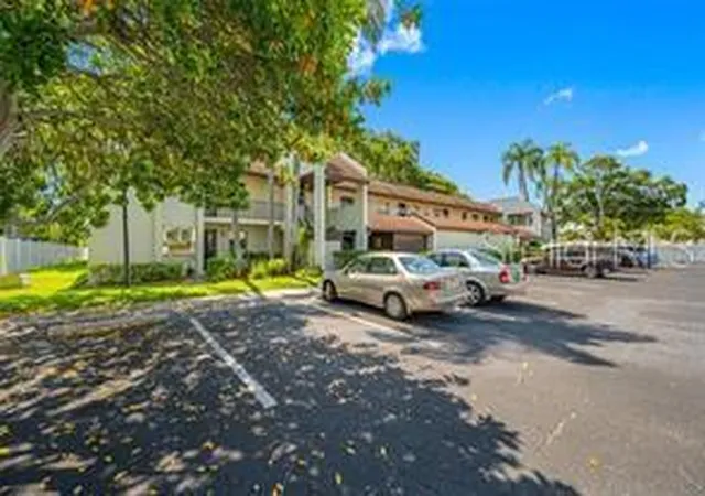 Condo for sale at 1100 E Bay Dr #82, LARGO, FL 33770 | MLS# TB8550290