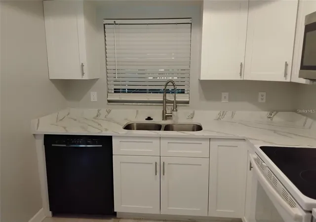 Photo 4 of Condo for sale at 1100 E Bay Dr #82, Largo, FL 33770 | MLS# TB8550290 | Listing updated on 2026-09-22