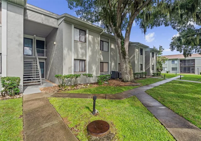 Listing Photo 2 - Condo for sale in building located at 310 Palm Coast Pkwy Ne, PALM COAST, FL 32137 - Unit #204